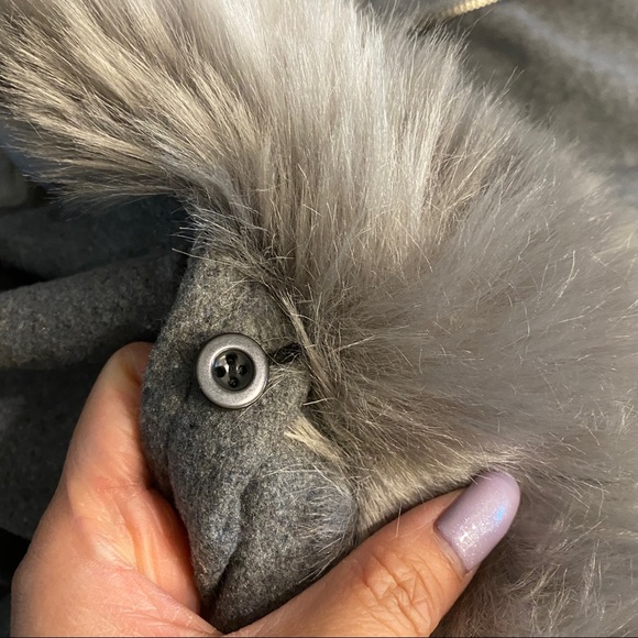 New with tags Grey Faux Fur Jacket/Coat - Picture 6 of 6